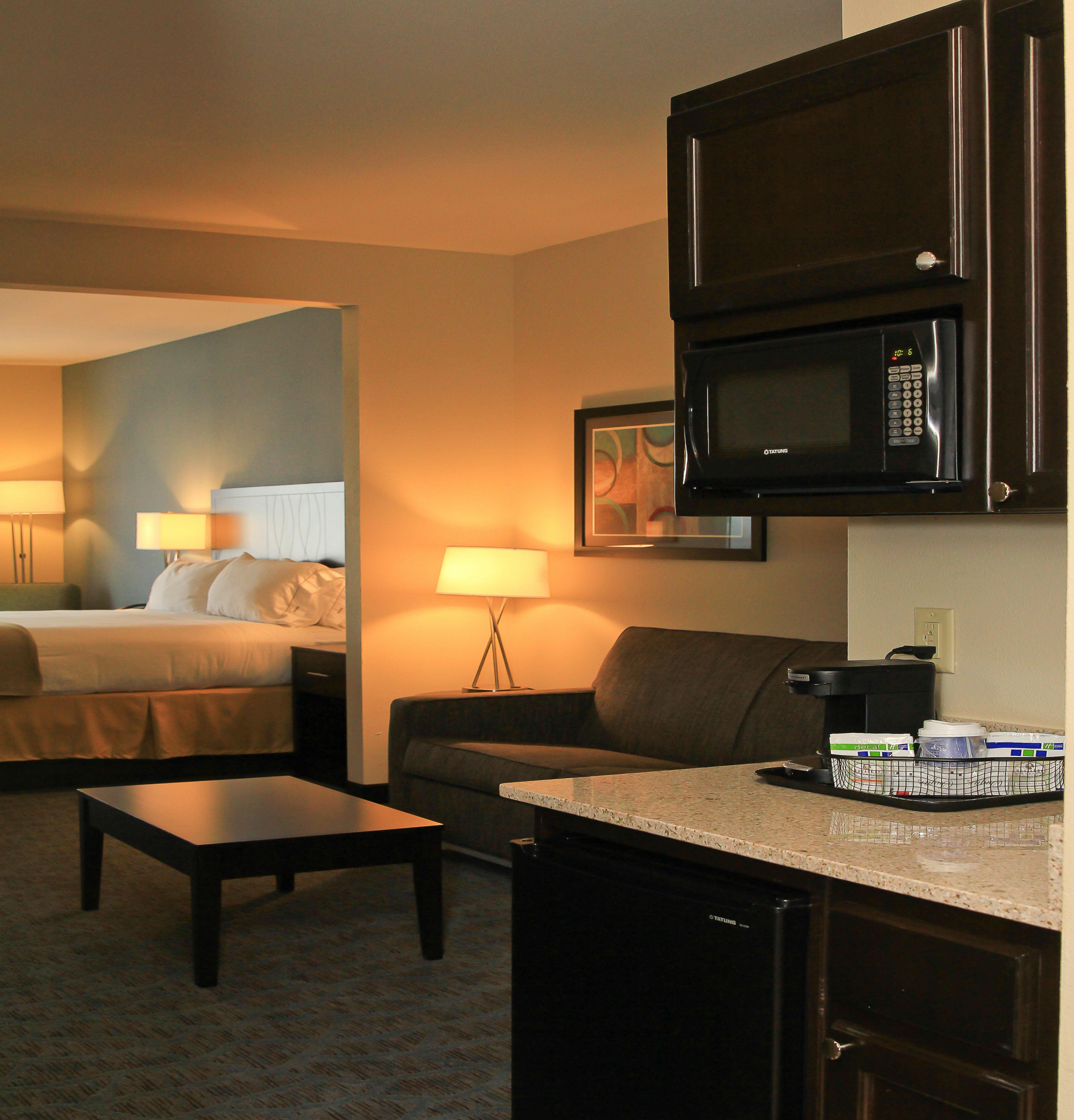 Holiday Inn Express Hotel & Suites Floresville By Ihg Exterior photo